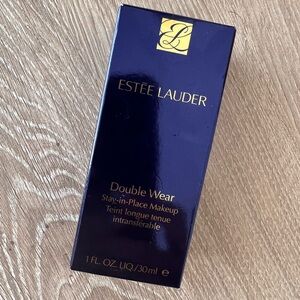 Estée Lauder Double Wear Makeup - 2N2 BUFF
